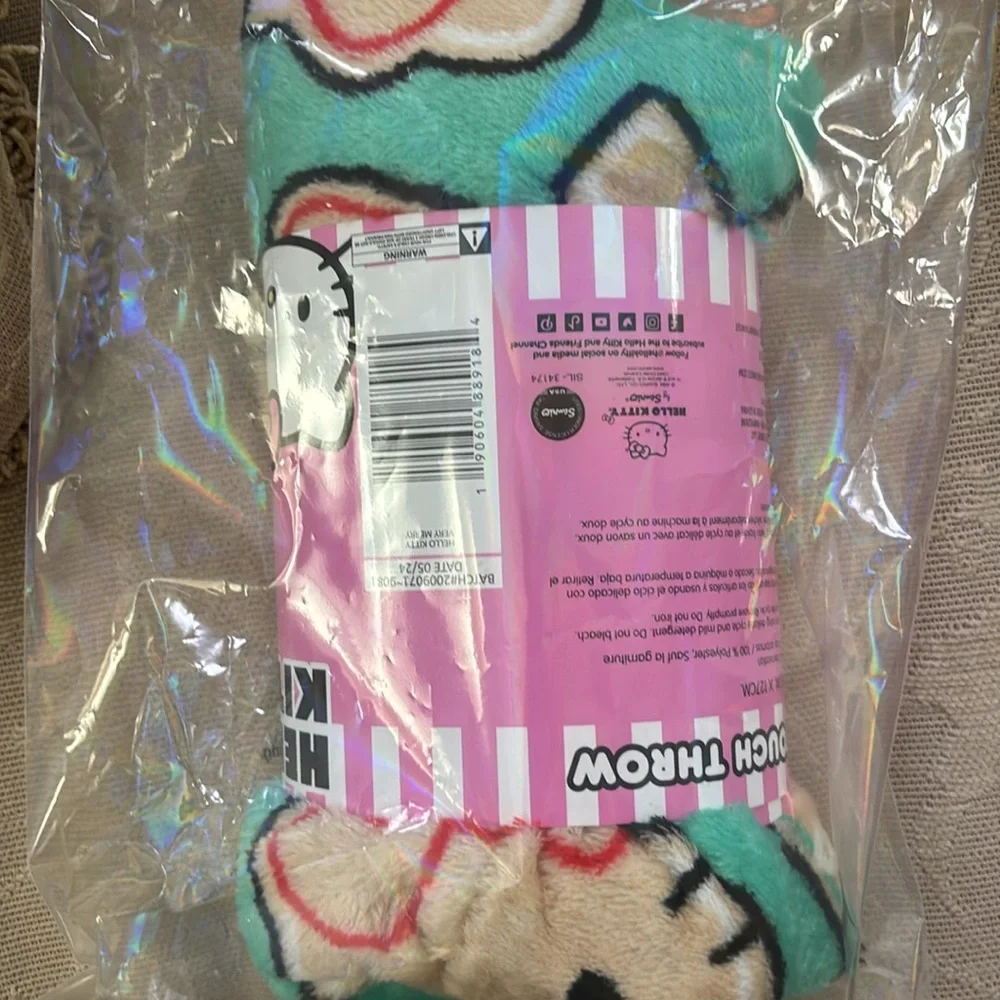 Hello Kitty Christmas Throw NWT
